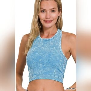 NWOT Zenana Washed Ribbed Seamless High-Neck Cropped Tank Top.